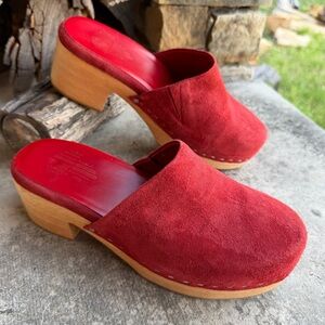 Charlotte Stone Marko Red Suede Clog Mules with Wood Block Heel Sz-6.  B